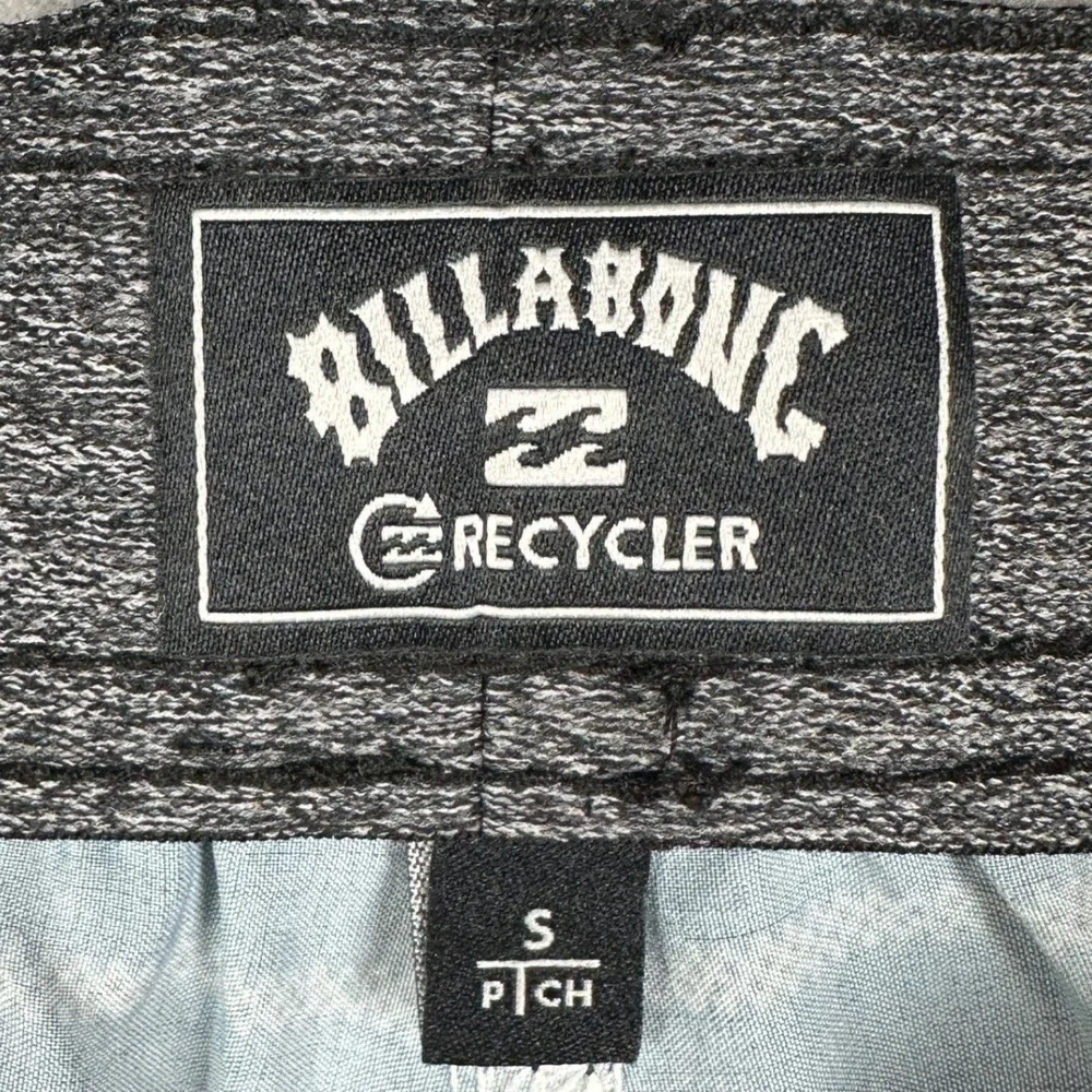 NEW Billabong Swim Trunks Mens Small Black Striped Recycler Stretch Board Shorts